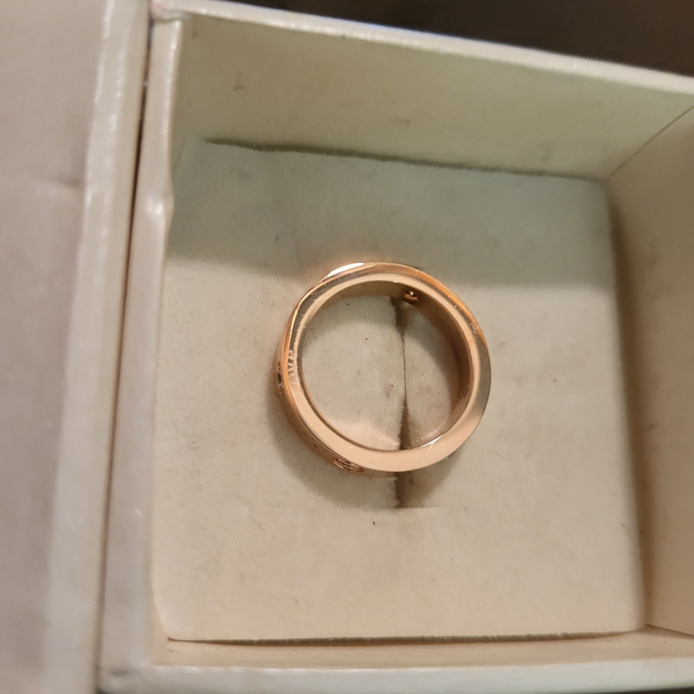 Love ring - Picture 6 of 6